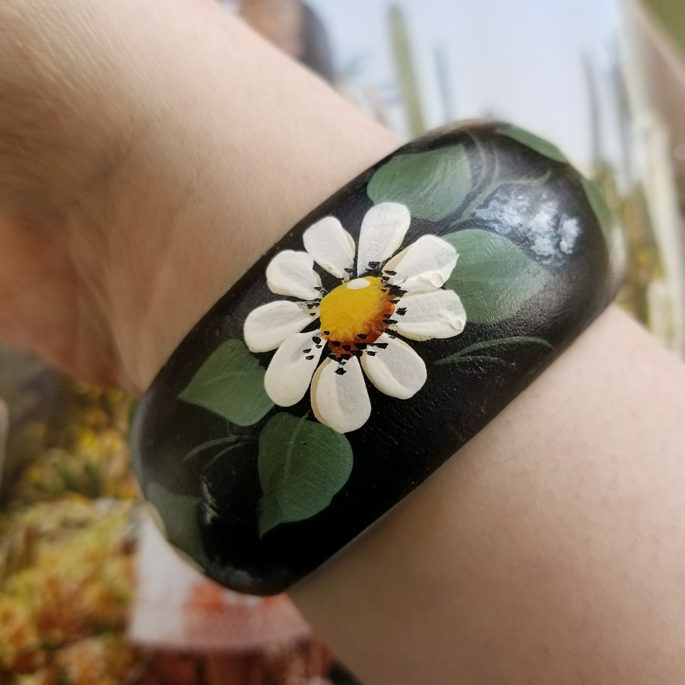 Relisted -Vintage daisy garden bangle bracelet wood black - Picture 5 of 10